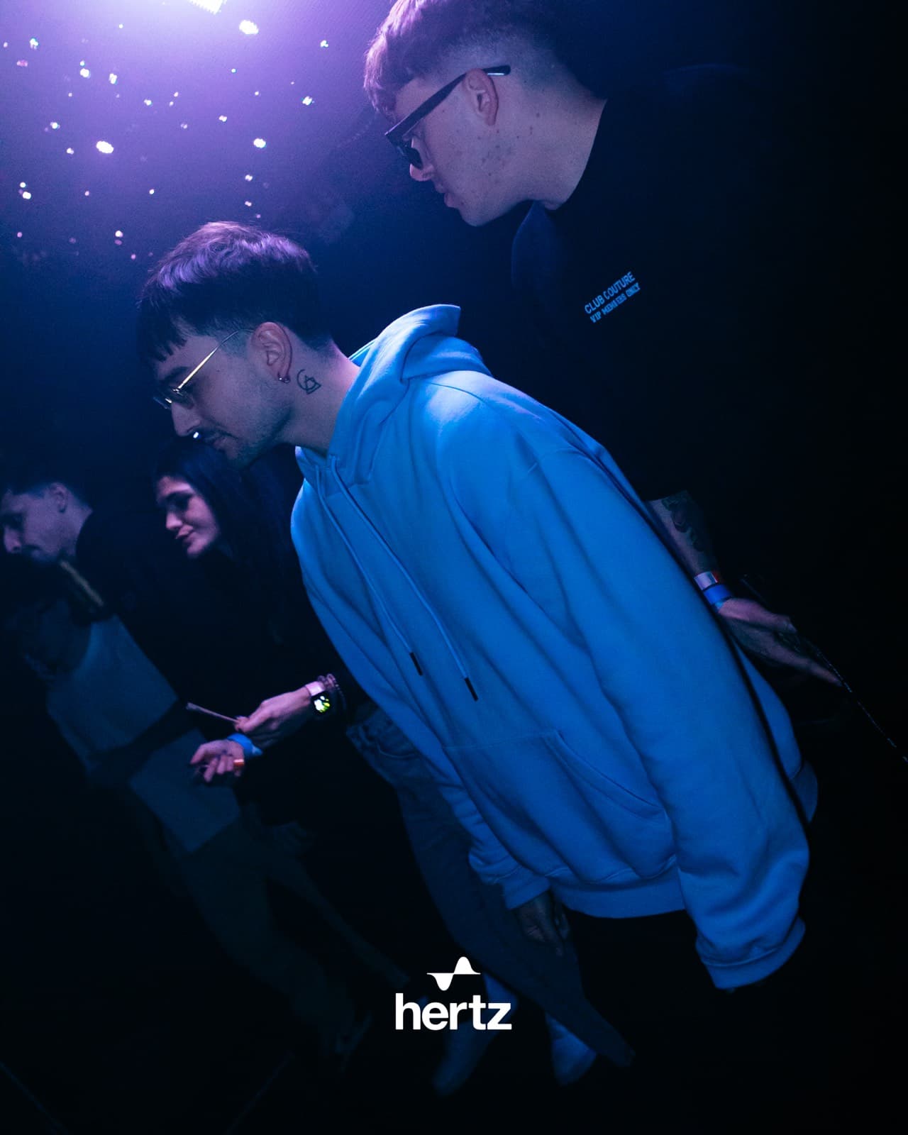 Hertz live, archive frame 17