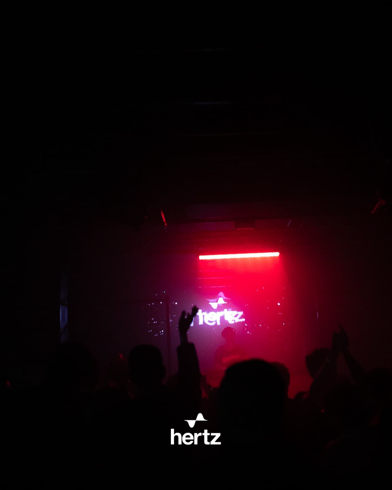 Hertz live, archive frame 19