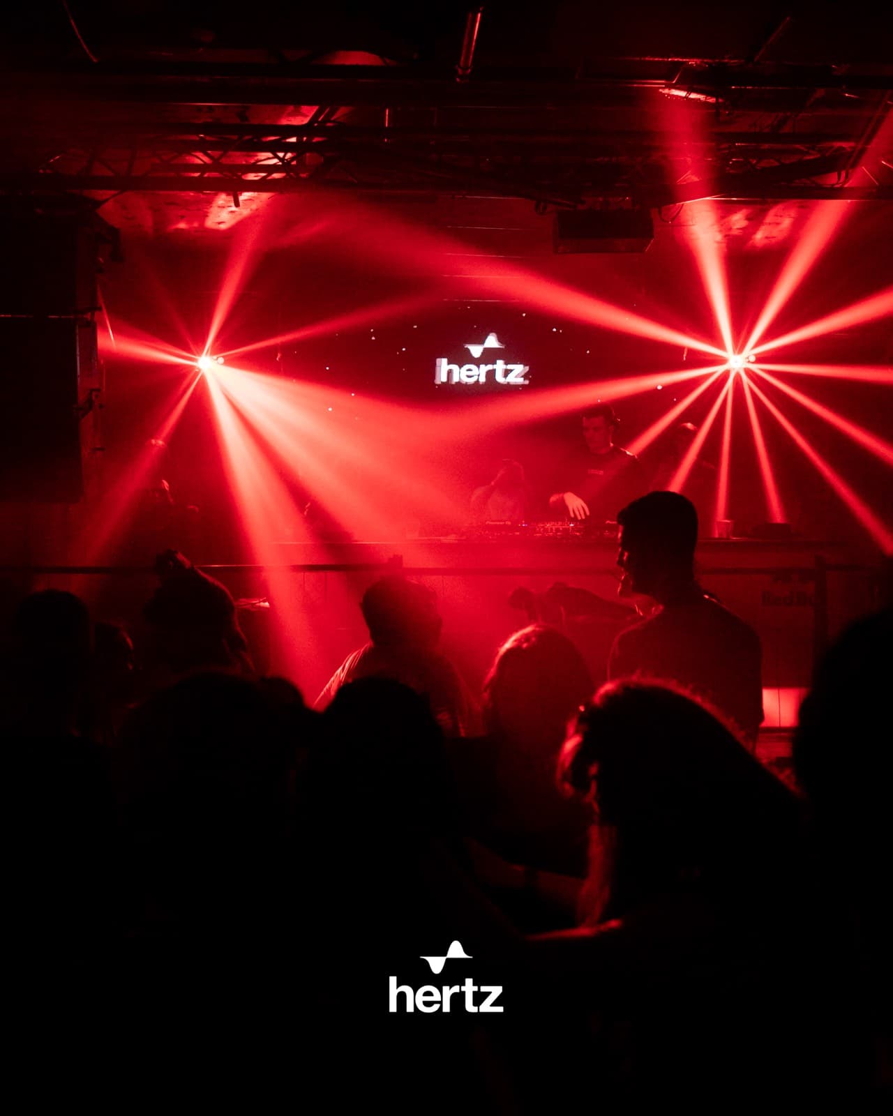 Hertz live, archive frame 30